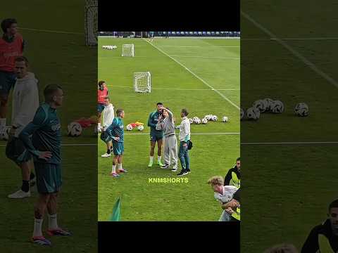Respect to GOATS of football respect ? thumbnail