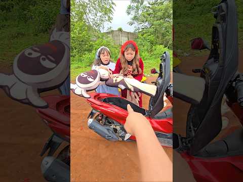 otong mau kasih hadiah pocong buat bawang merah putih #trendingshorts thumbnail