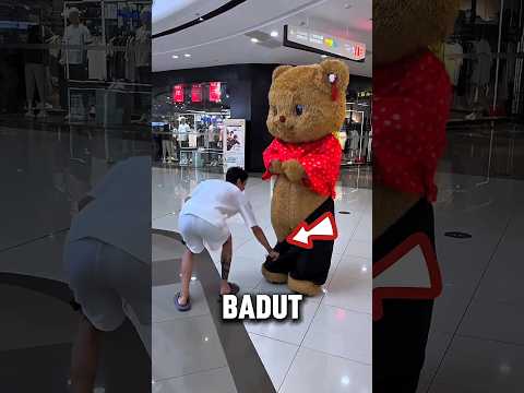 Badut Panda Lucu ini Rela Ngelakuin Hal Konyol Demi Bikin Pengunjung Mall Ketawa! thumbnail