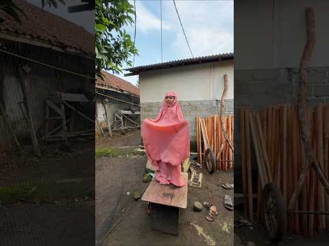DE IJA SOLAT SAMA MANG UNI MALAH PAKE SARUNG thumbnail