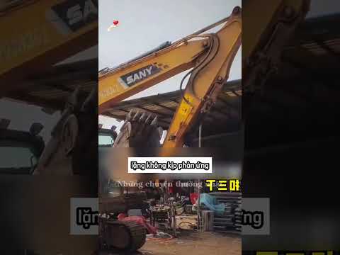 Bị Bạn Gái Cũ Đập Xe Ngay Tại Chỗ Và Lý Do Khiến Ai Cũng Bất Ngờ thumbnail