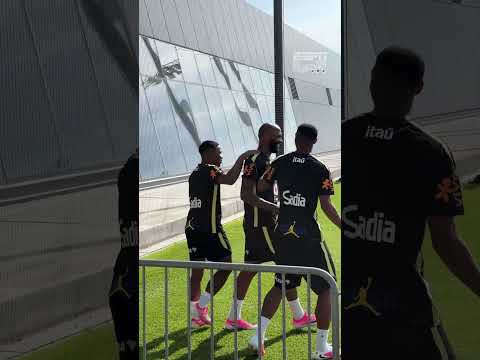 O TRIO ENDRICK, RAYAN E IGOR THIAGO SEGUE NA MAIOR RESENHA! 😂😂🇧🇷 thumbnail
