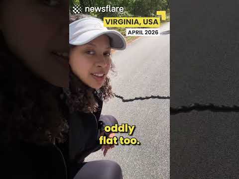 Snake shows her it's party trick thumbnail