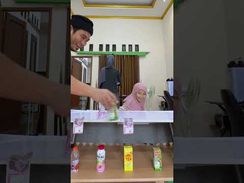Aqilla main tebak minuman #shorts thumbnail