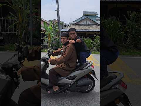 Jom gi masjid?? #bilal #santai thumbnail