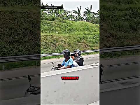 Detik Detik Pemotor Bonceng Keluarga Masuk Tol dan Melawan Arah‼️ thumbnail