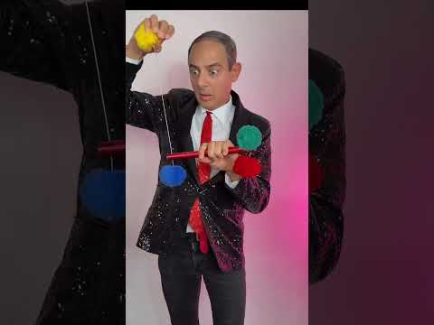 How? 😅 | Arnaldo Mangini #comedy #magic thumbnail