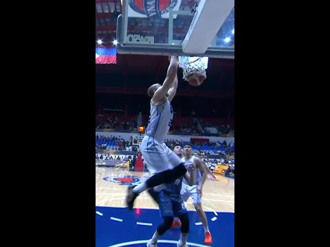 Kelly WIlliams WITH A PUTBACK SLAM for TNT vs Meralco in 1Q | PBA Season 50 Commissioner’s Cup thumbnail