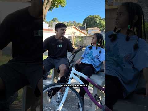 AGORA ELA SABE PEDALAR😁 thumbnail
