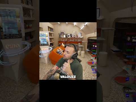 Squeezie de nouveau addict à Dofus ! thumbnail