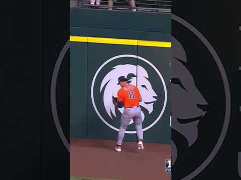 Cam Smith goes up and robs Brandon Nimmo of a homer 😱😱 thumbnail