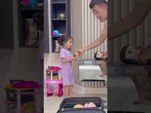 ทําไมลูกไม่ยอมให้แม่เข้าบ้านล่ะทุกคน #funny #บักฮาโอ๊ต thumbnail