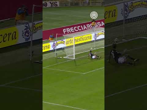 The power of Mauro Icardi from the penalty spot 💥 Follow us for Turkey-exclusive content! 🇹🇷🖤💙 thumbnail