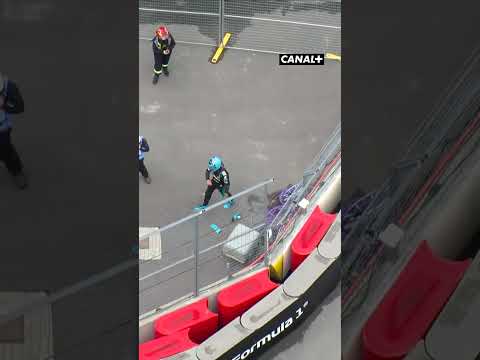 L'abandon de George Russell sur un problème mécanique 😱 #f1 #canadiangp thumbnail