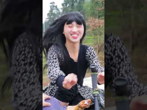 Ermao is a girl??!!😲 | Try Not To Laugh🤣 | Douyin Funny Pranks | Songsong and Ermao #Shorts thumbnail