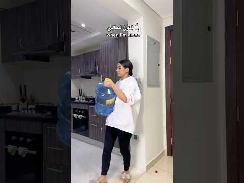 ليش البنات بيعملوا هيك؟?? #دبي #السعوديه thumbnail