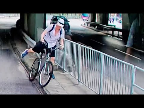 車CAM直擊 - 鬼佬大晒呀，返你鄉下踩啦 thumbnail