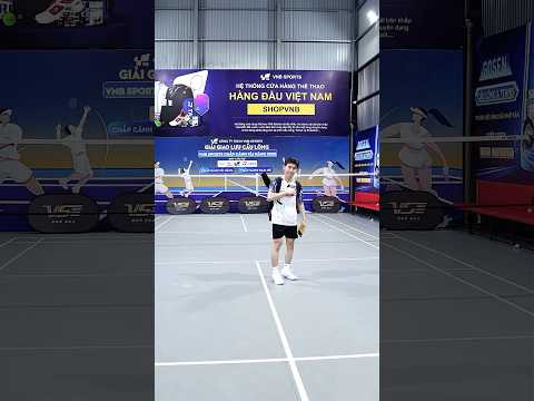 Được nhắc nhặt cước ??? #vnb #badminton #caulong #shortsvideo #shorts thumbnail