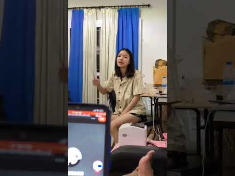 เมื่อแอบโทรหากิ๊กต่อหน้าแฟน #funny #บักฮาโอ๊ต thumbnail