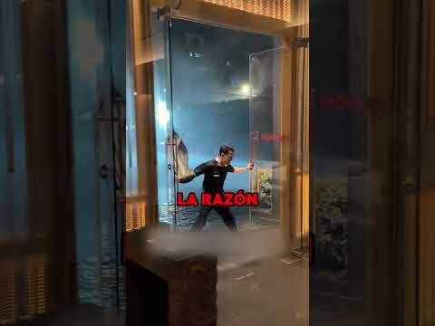 CUANDO HAY mucho VIENTO AGÁRRATE de ESTO ?? #shorts #huracan #wow #trabajo #curiosidades thumbnail