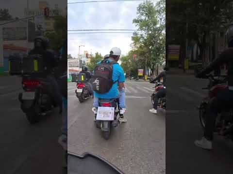 Por eso luego nos dicen moto 🐒 #moto #automobile #motovlog #biker #bikers #vlogs #bikerider #rider thumbnail