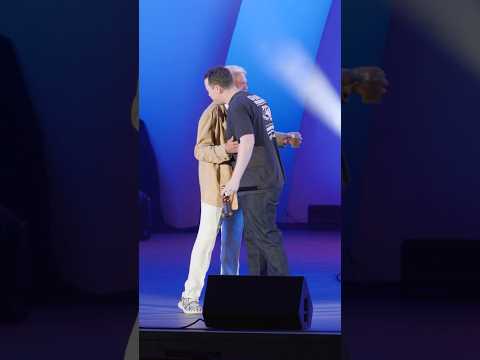 Heavy hitters walkin' out at Shane Gillis & Friends during #NetflixisaJokeFest thumbnail
