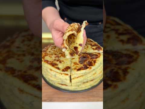 Kaşarlı Patates Bazlama 🫓 | Cheesy Potato Flatbread ⬇️ English #busezeynep #potato thumbnail
