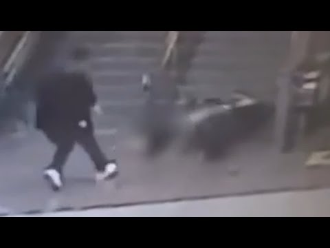 請問板橋車站是走這邊嗎 thumbnail