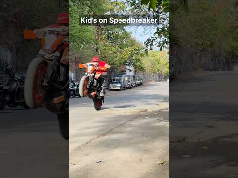 KIDS vs MEN vs LEGEND😂 #farazstuntrider #superbikes #bikers #hayabusa thumbnail