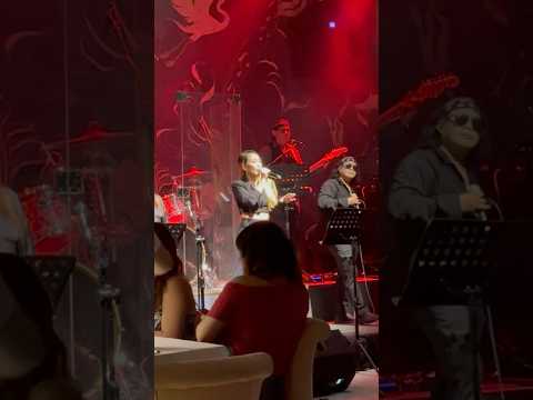 Sweet Dreams at Makati #retrosongs #sweetdreamsaremadeofthis #makati thumbnail