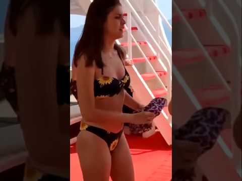 Dance Party On A Great Boat Trip - Cool Views thumbnail