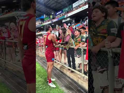 He recognised this fan from TikTok ? #AFLDeadly thumbnail