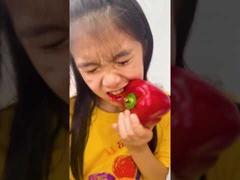 CCT - Cô bé muốn ăn gì? || What does the little girl want to eat? thumbnail