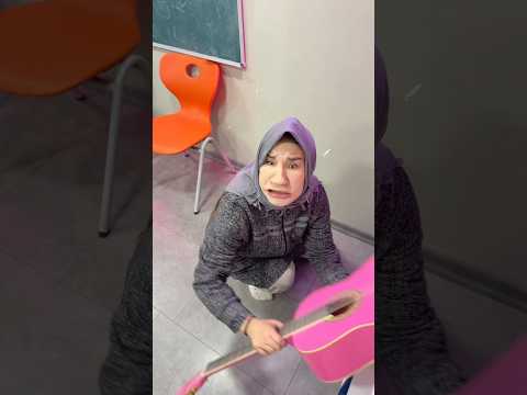 Annelerin her şeyi bulması thumbnail