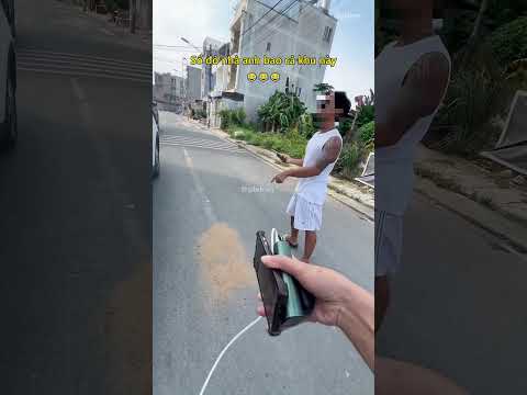 Sổ đỏ nhà anh bao cả khu này 😂 #vanhoagiaothong #luatgiaothong #shorts thumbnail