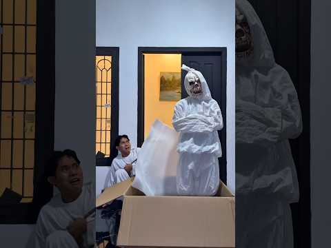 Kirimin paket isinya pocong#shorts #minivlog #bocilwargads #maspreman thumbnail