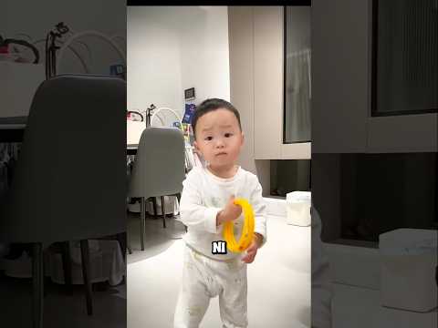 Le Bébé Le Plus Malchanceux De La Famille thumbnail