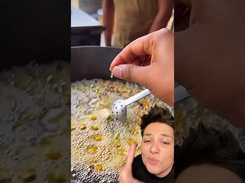 Viral yemek kapsüllerinden deniyorum! Food capsule #shorts #food thumbnail
