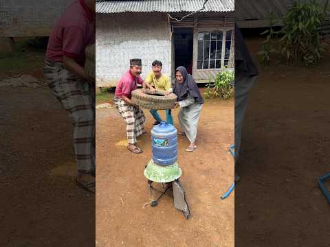 Lempar donat terbesar thumbnail