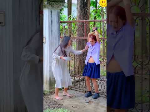 ท้องไม่กล้าบอกแม่แต่แม่ก็รู้! How Funny Video!? #top #trending #foryou #viral #short #comedy #drama thumbnail
