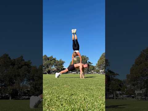 Plank handstand challenge 💪🏻 thumbnail