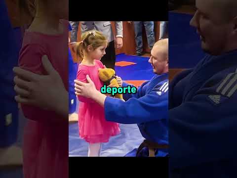 Esta niña defendió a su padre en un torneo de judo ❤️ #shorts thumbnail