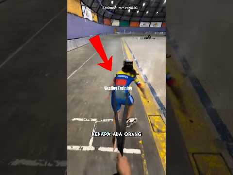 Latihan keras bikin dia melesat luar biasa! 💨⛸️#shorts thumbnail
