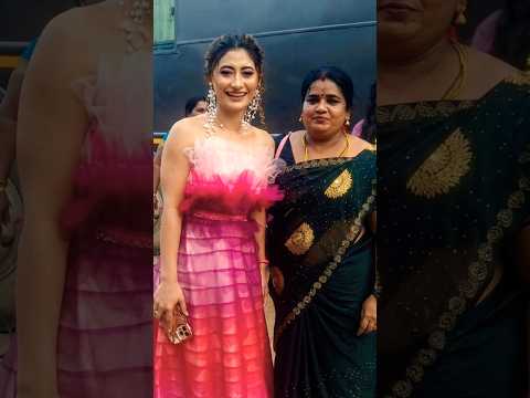 Happy Womens Day..?How Much Pain Behind Every Smile? #womensday #biggbosstamil #shorts #status thumbnail