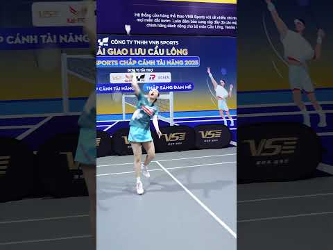 Cô ấy là nạn nhân của ... ??? #vnb #badminton #caulong #shortsvideo #shorts thumbnail
