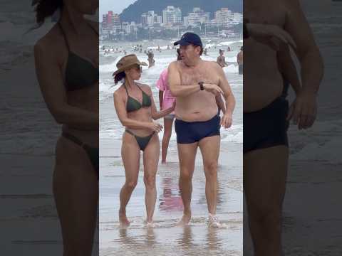 🇧🇷 Santos Guarujá Beach A Happy Day thumbnail