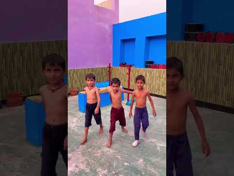 Bhago-Bhago Panga ho Gaya ??? #shortvideo #comedyvideos #funnyvideo #funny #funnyshorts thumbnail