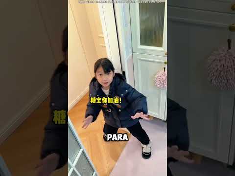 "El gato se asustó, así que papá se convirtió en un héroe 🦸🐱" thumbnail