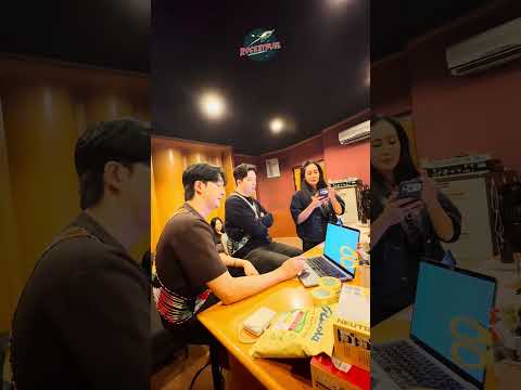 Jangan lupa stream “Miang Miang Keladi”  di semua digital platform anda sekarang okay! 🫶🏻🖤 thumbnail