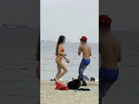 🇪🇸 Beautiful day at Barcelona beach thumbnail